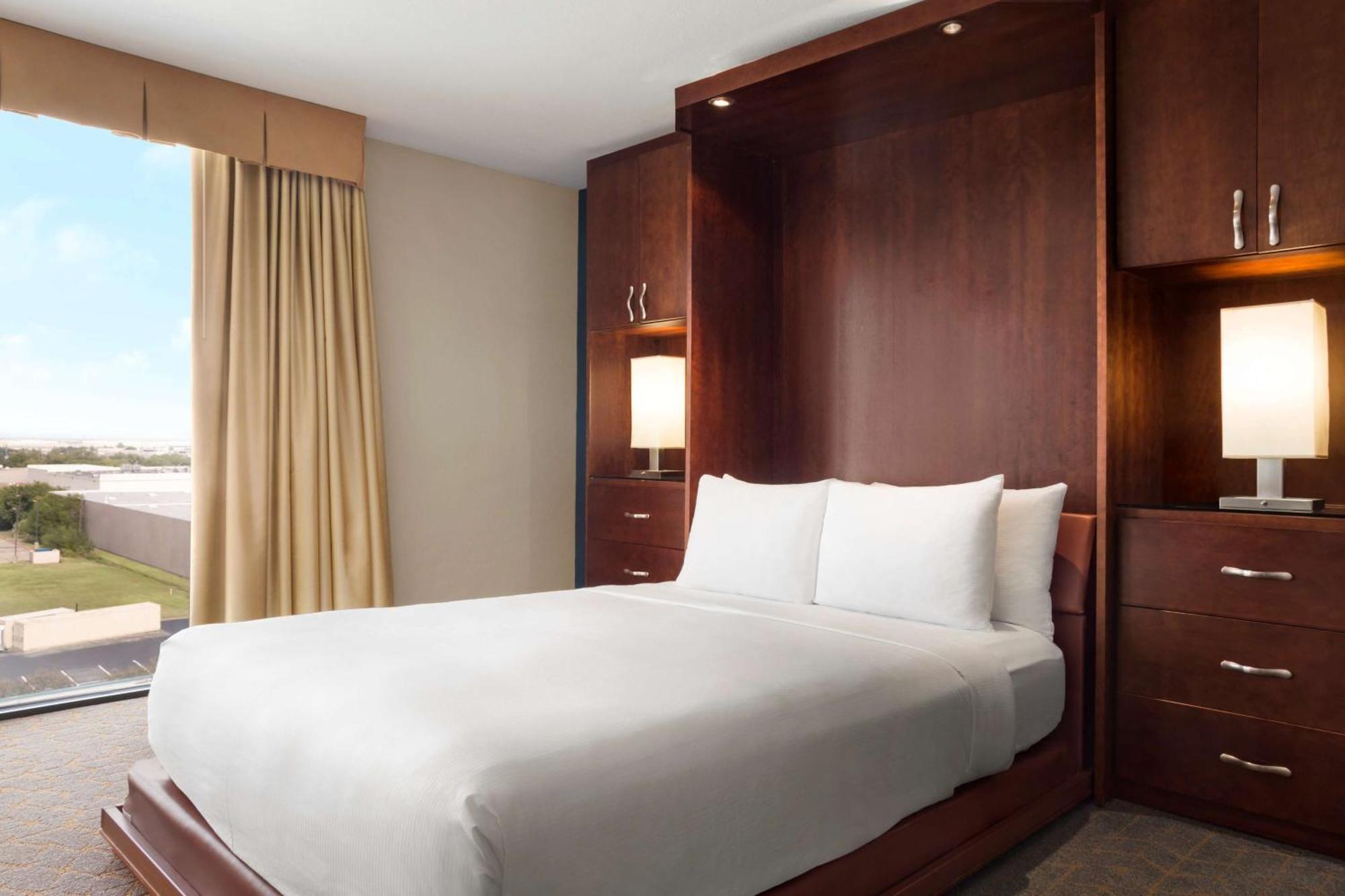 Doubletree By Hilton Dfw Airport North Ξενοδοχείο Irving Εξωτερικό φωτογραφία